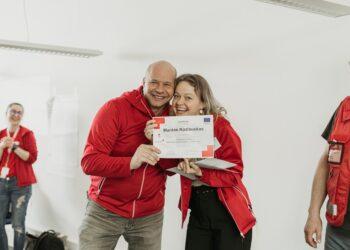 Mantas Kazlauskas dešinėje | redcross.lt nuotr.