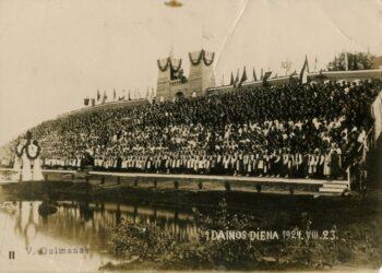 Pirmoji Lietuvos Dainų šventė. Kaunas, 1924 | ansamblis-lietuva.lt nuotr.