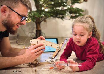 Robotinės rankos Lio surinkimas | „Techi“ archyvo nuotr.