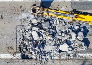 Kelio Molėtai–Utena ardymas | vialietuva.lt nuotr.