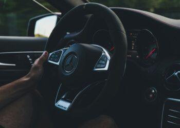 Automobilio nuoma vestuvėms | unsplash.com nuotr.