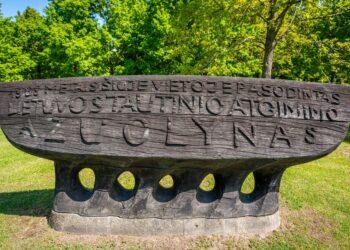 Lietuvos tautinio atgimimo ąžuolynas | S. Samsonas, LNM nuotr.