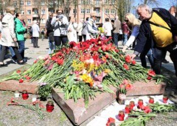 Requiem gegužės 9-osios maskaradui | ve.lt nuotr.