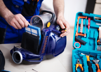 Daiktų taisymas | am.lrv.lt nuotr.