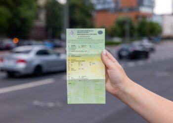 Transporto priemonės registracijos liudijimas | regitra.lt nuotr.