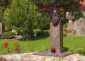 Monumentas Vaclovui Intui | Vikipedijos nuotr.