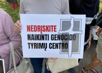 Nepaisant visuomenės nepritarimo, Seimas pritarė prieštaringai vertinamai Genocido centro valdymo pertvarkai